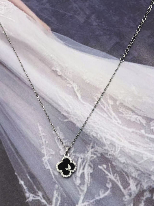 Lucky Clover Charm Necklace (Gold/Silver)