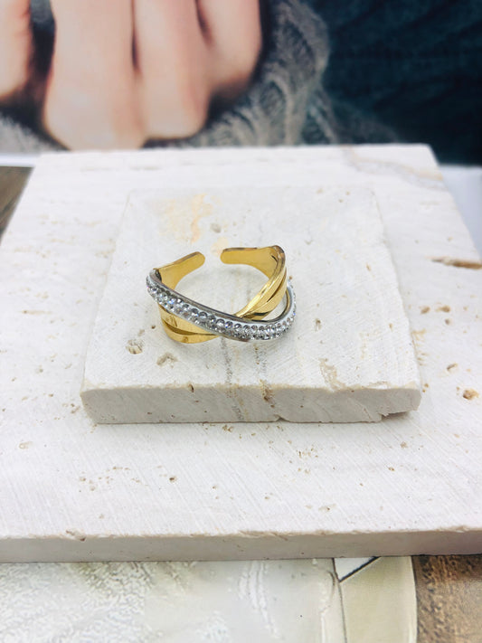 Dual-Tone Radiance Ring â¨