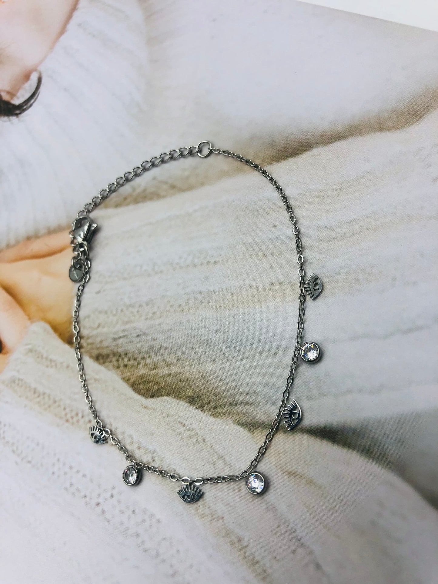 Stardust Glow Chain Bracelet ✨⭐