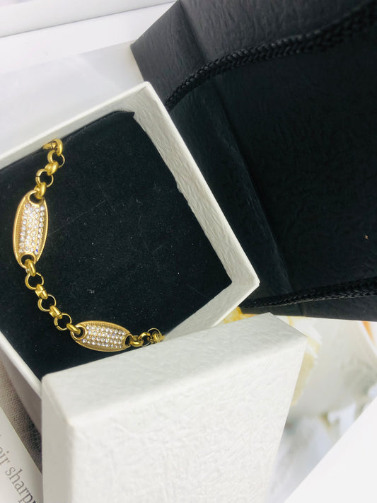 Golden Leaf Glow Bracelet ✨🍃